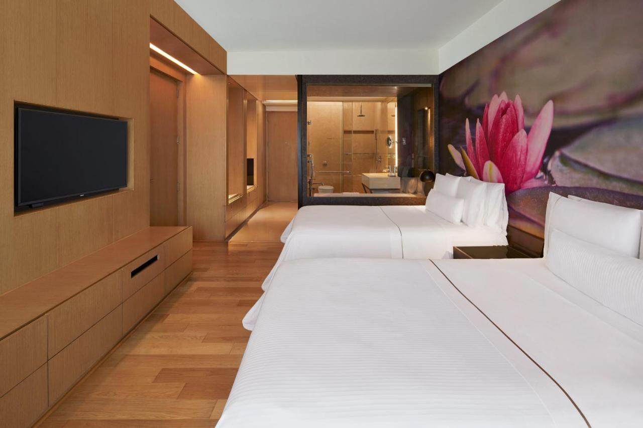 The Westin Hyderabad Mindspace Bagian luar foto