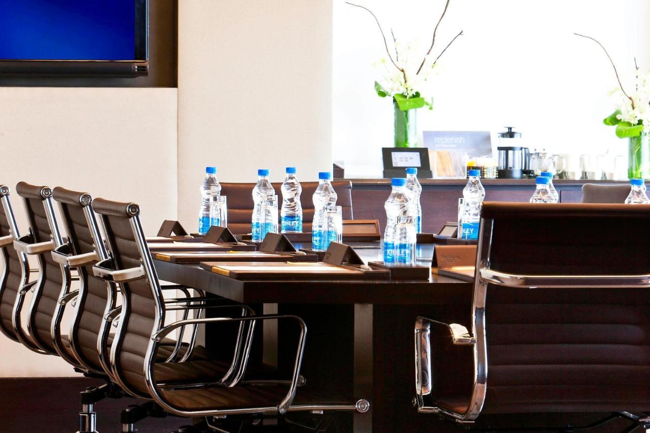 The Westin Hyderabad Mindspace Bagian luar foto