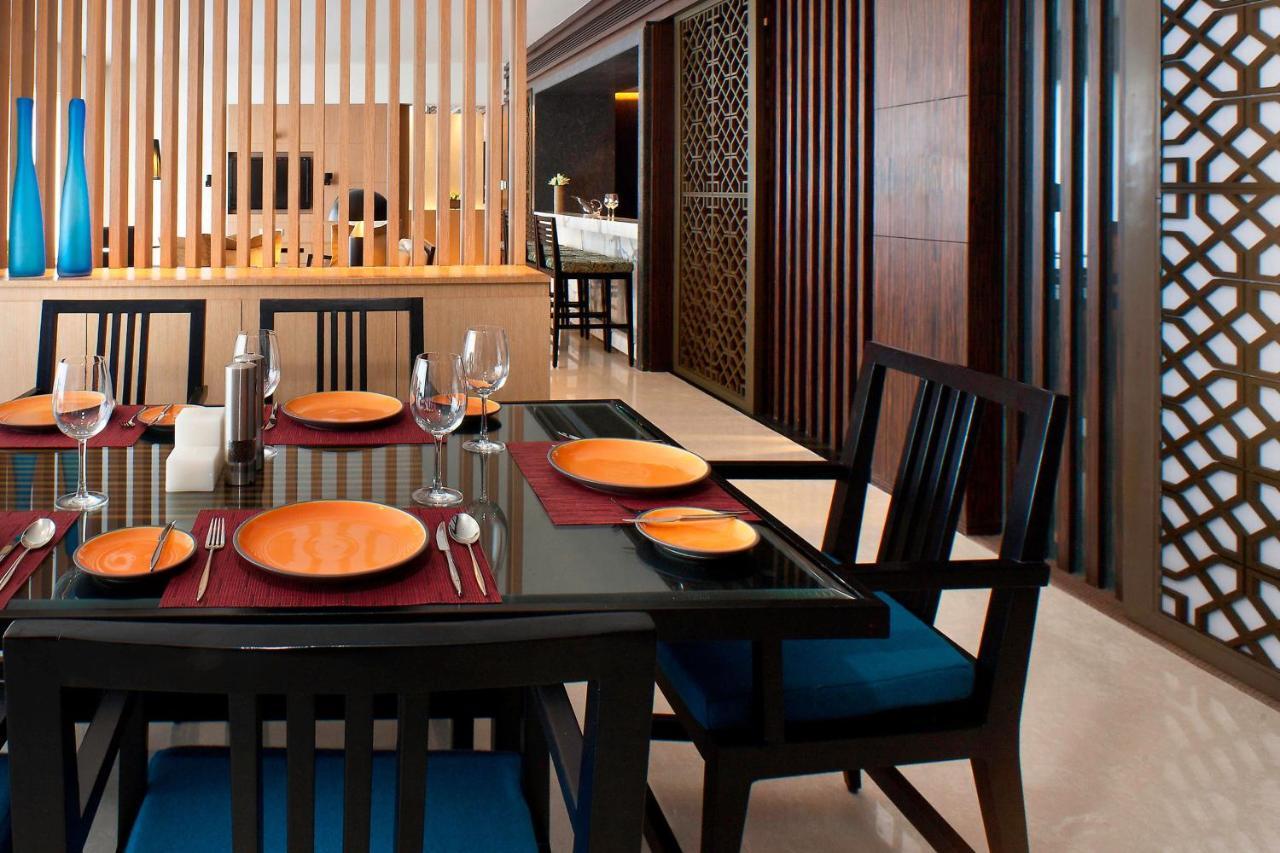 The Westin Hyderabad Mindspace Bagian luar foto