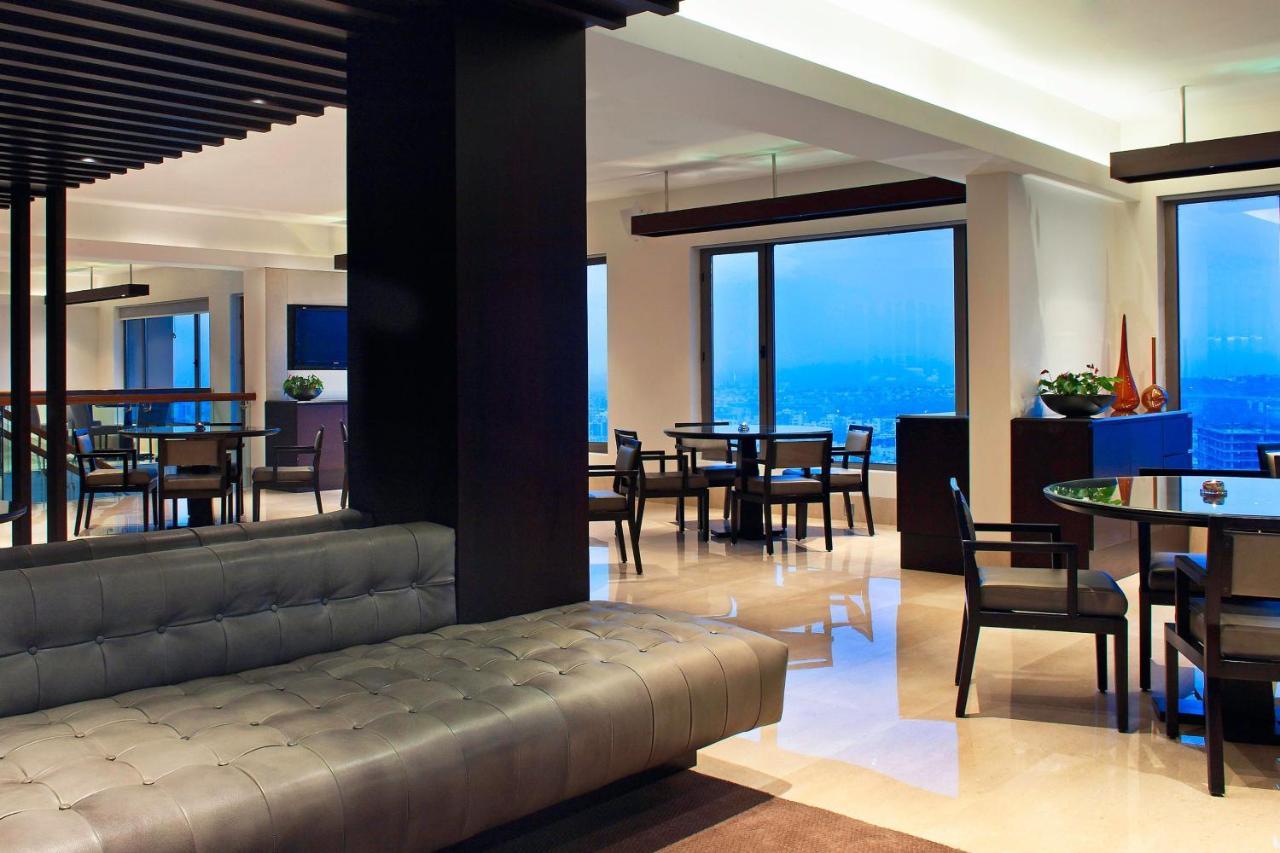 The Westin Hyderabad Mindspace Bagian luar foto