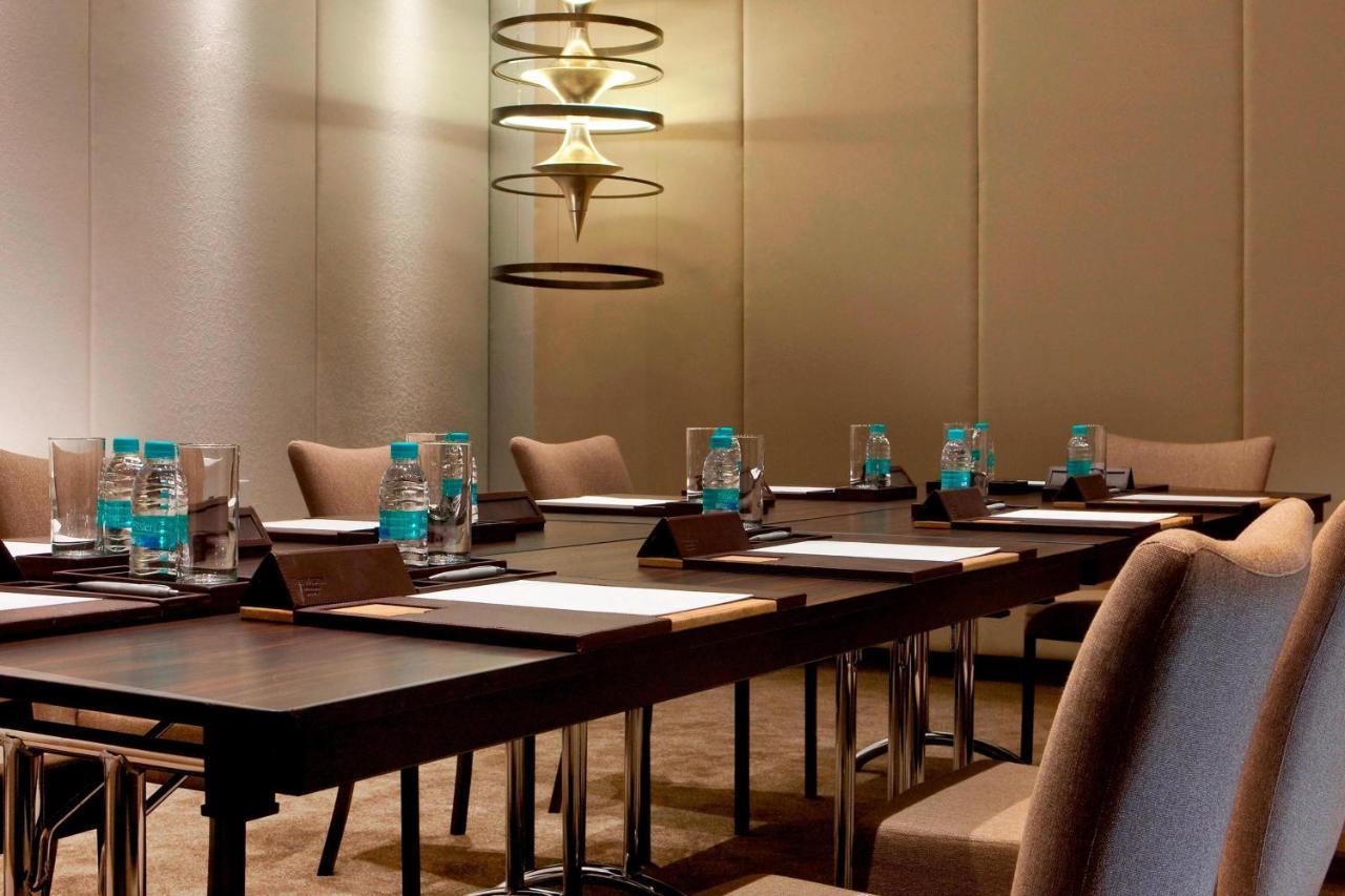 The Westin Hyderabad Mindspace Bagian luar foto