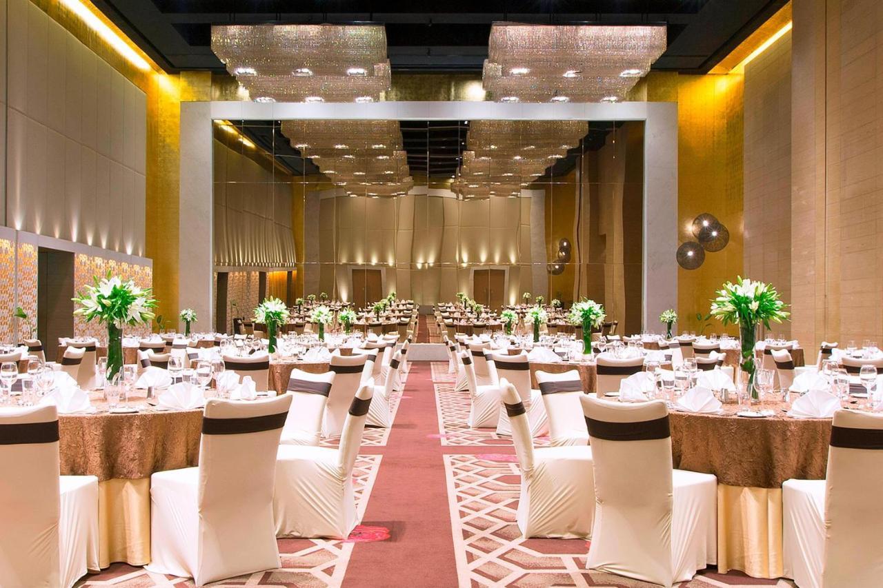 The Westin Hyderabad Mindspace Bagian luar foto