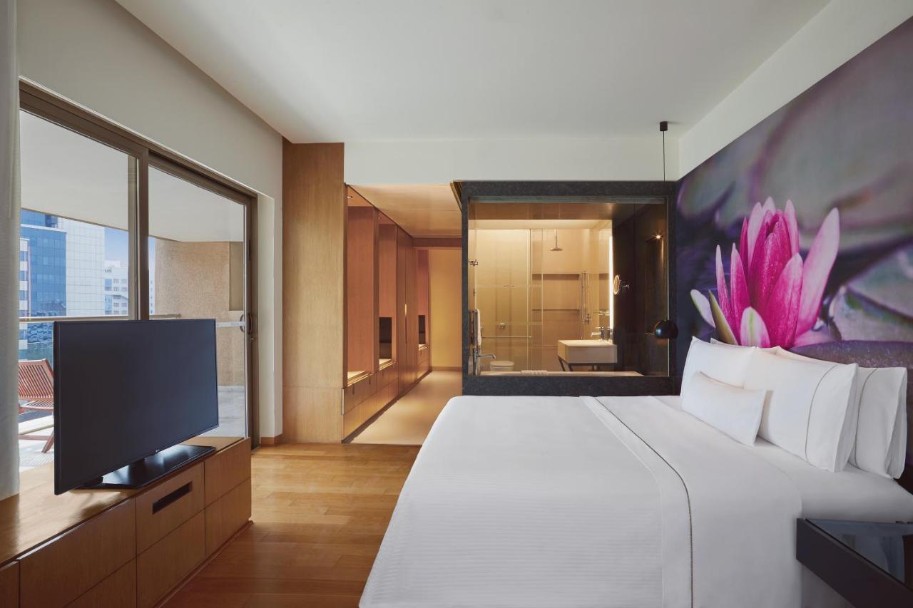 The Westin Hyderabad Mindspace Bagian luar foto