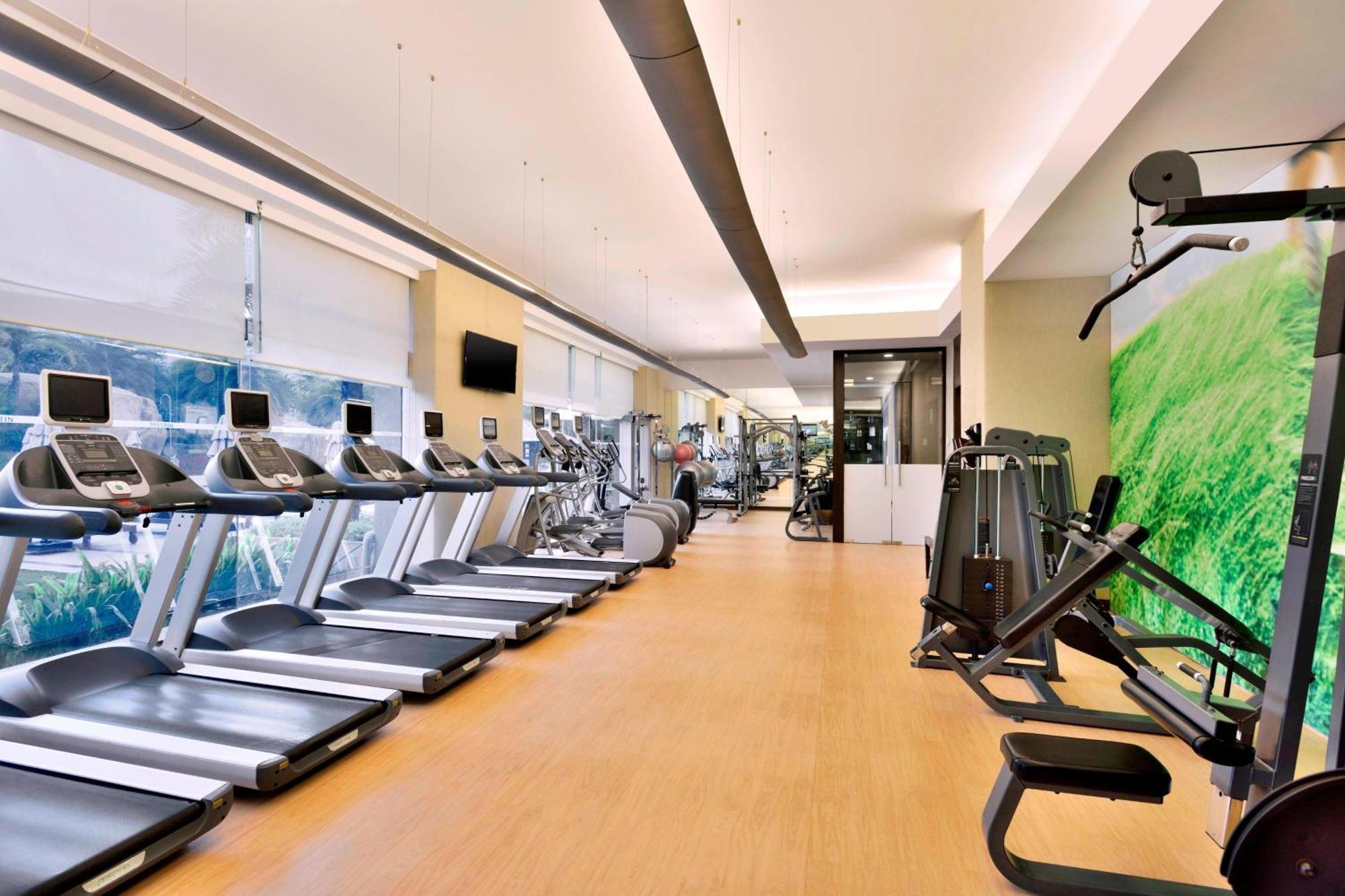 The Westin Hyderabad Mindspace Bagian luar foto