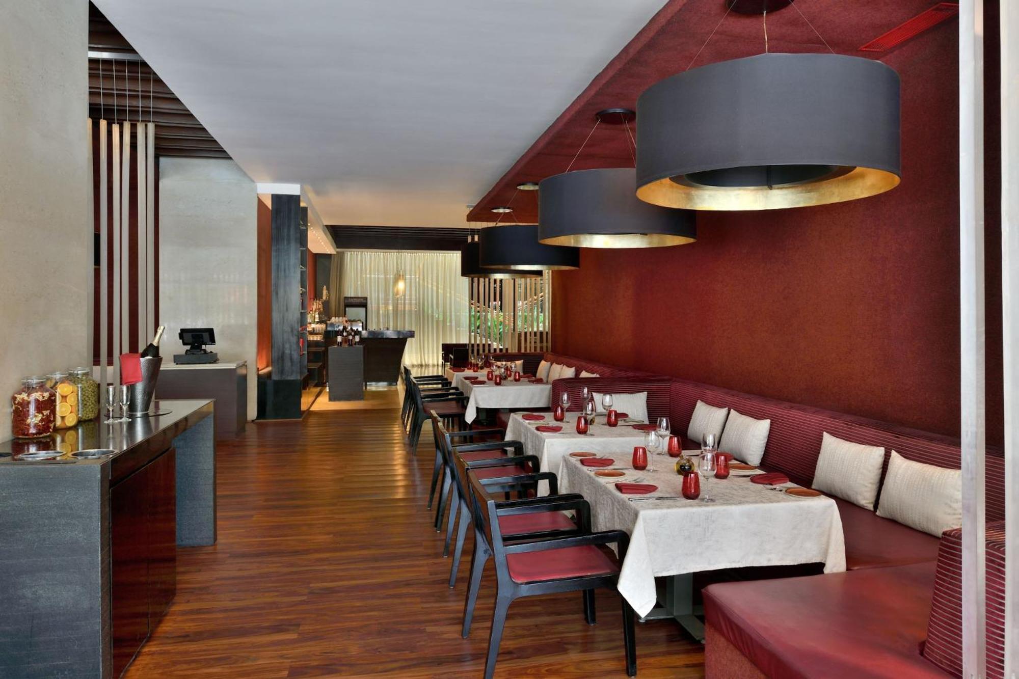 The Westin Hyderabad Mindspace Bagian luar foto