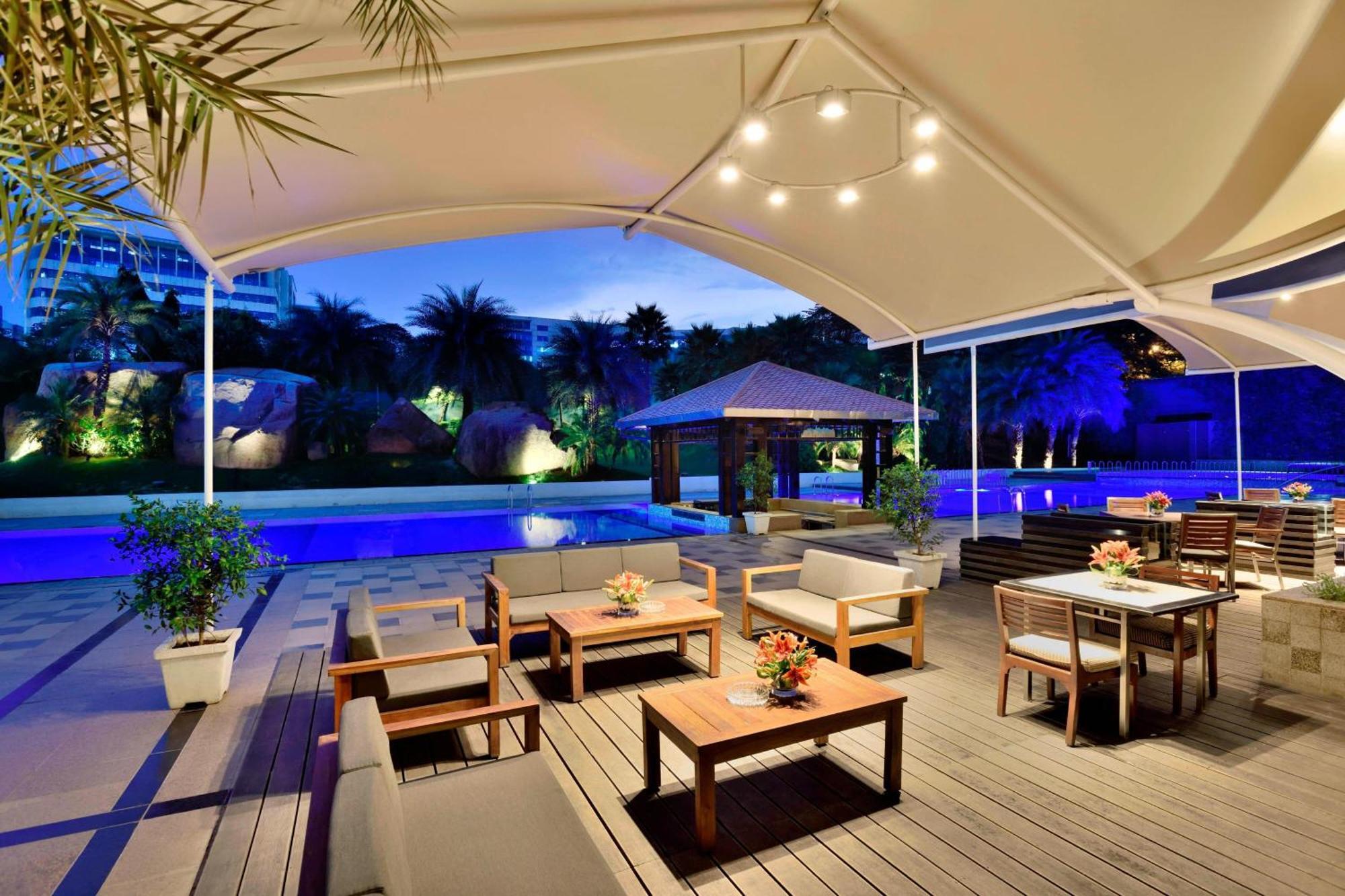 The Westin Hyderabad Mindspace Bagian luar foto