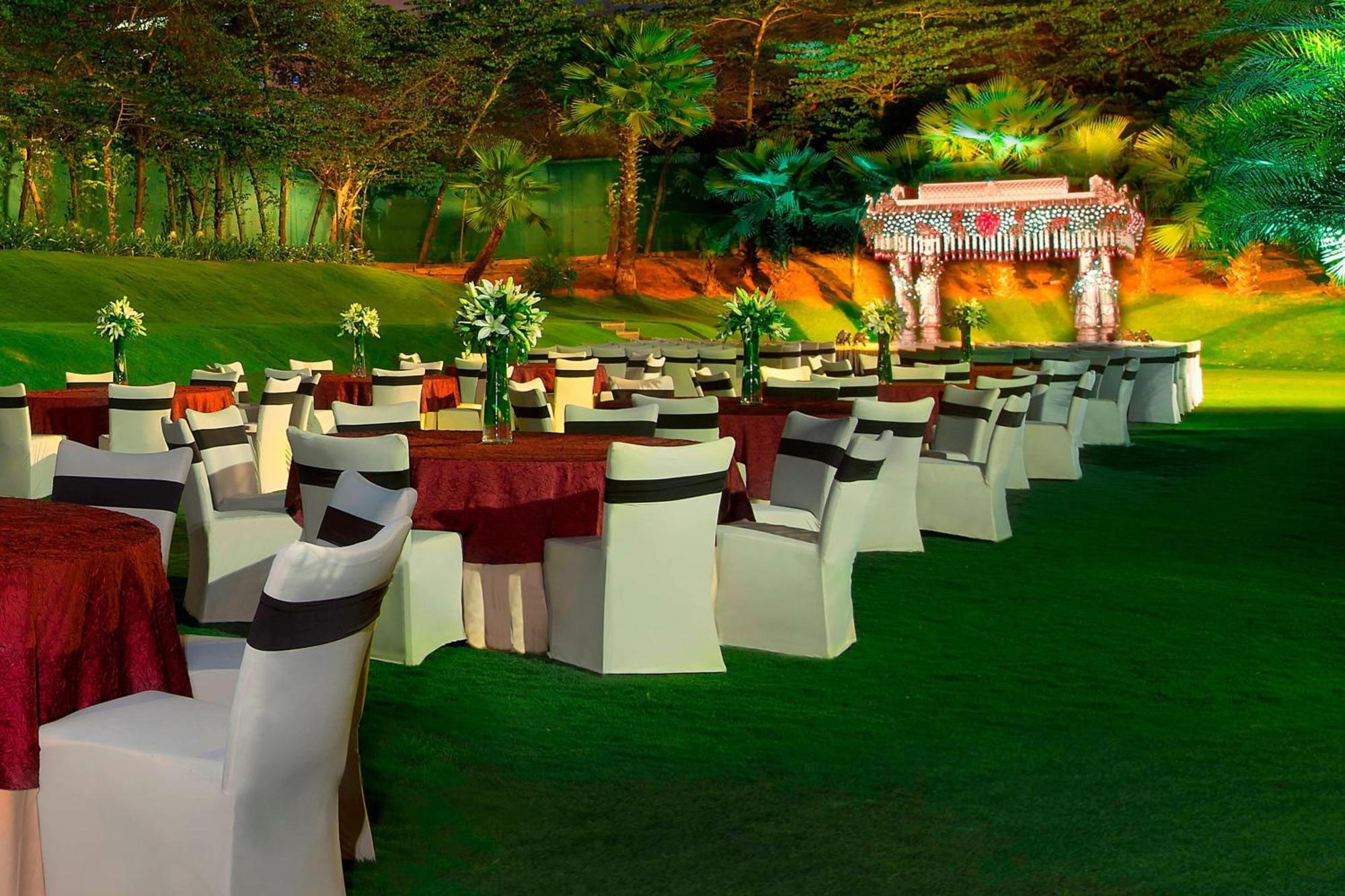 The Westin Hyderabad Mindspace Bagian luar foto