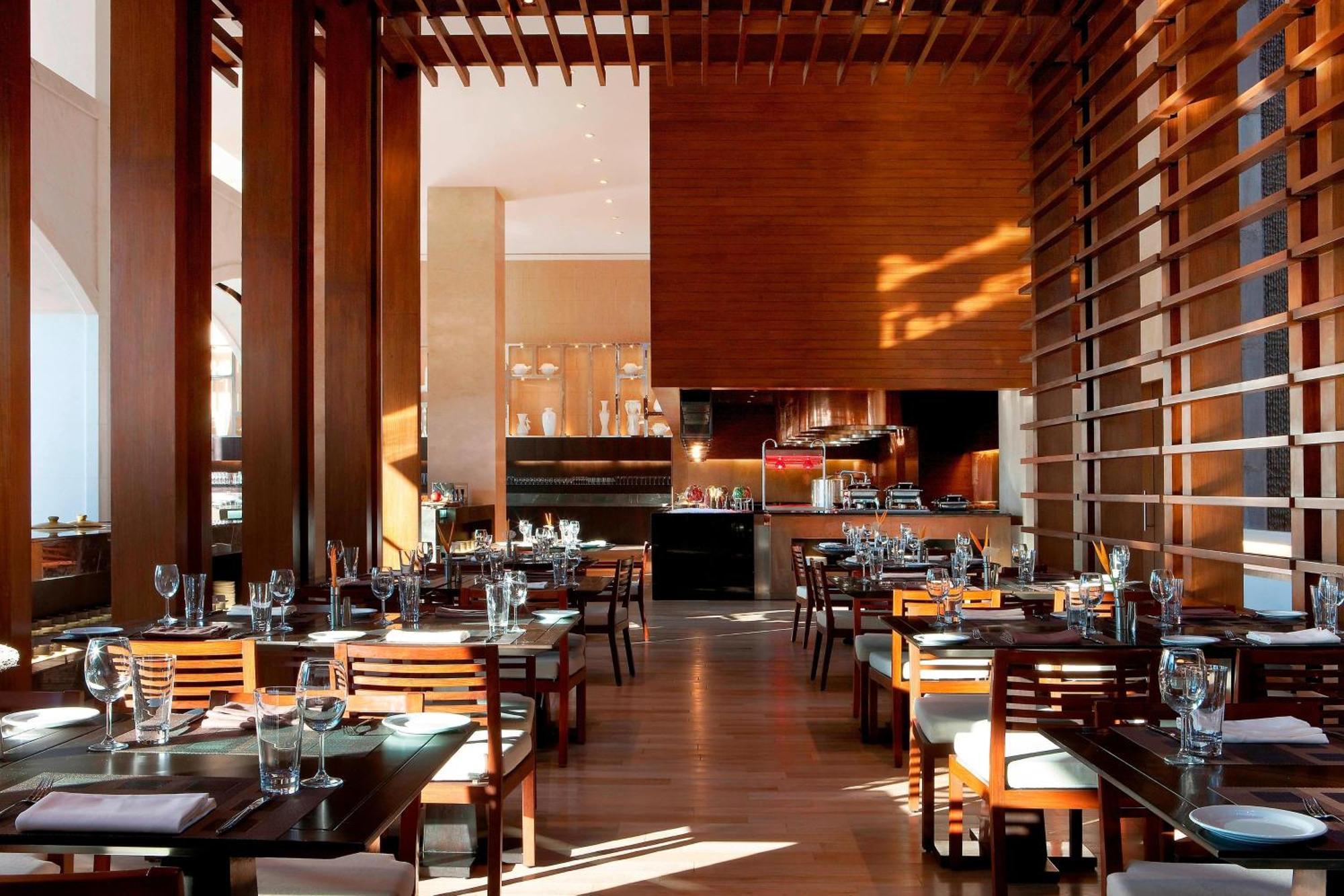 The Westin Hyderabad Mindspace Bagian luar foto