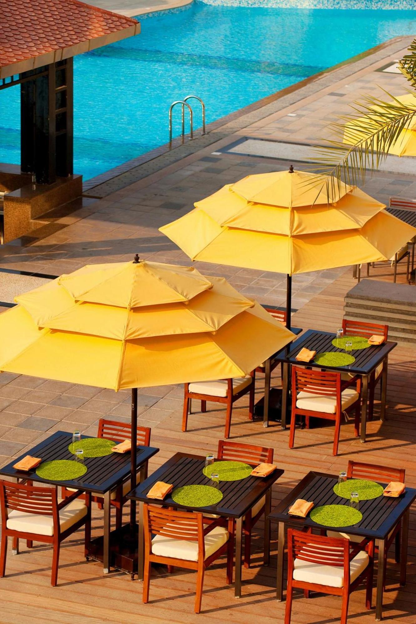 The Westin Hyderabad Mindspace Bagian luar foto